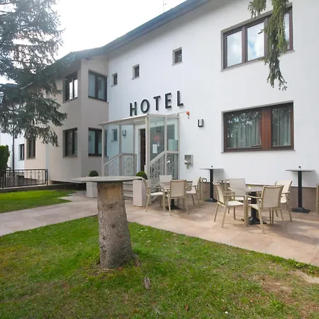 Altmann Hotel 3*