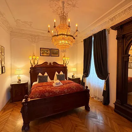 7th Heaven Center Apartment