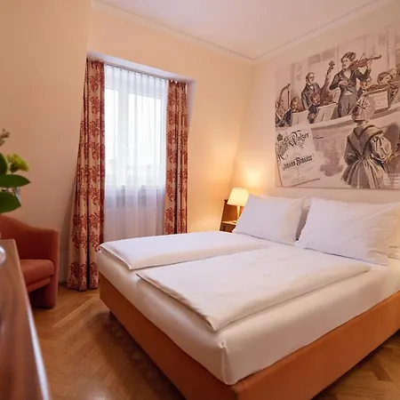 Hotel Johann Strauss 4*