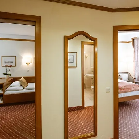 Hotel City Central Отель