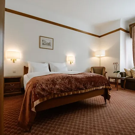 Hotel City Central Отель