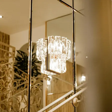 Hotel City Central Отель 4*