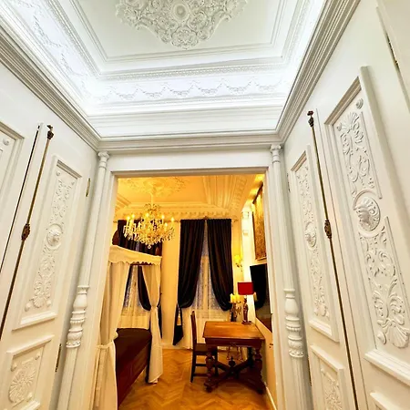7th Heaven Center Apartment *