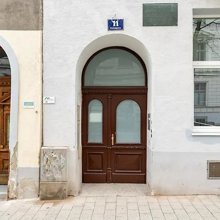 Apartment Modern Living In Center - Fully Equipped