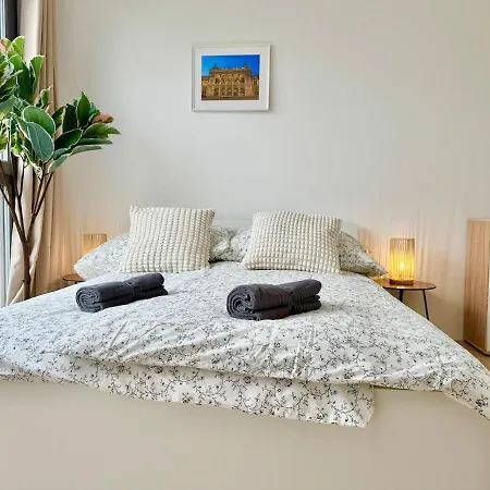 90 M2 Stylish With Free Parking Apartment Vienna