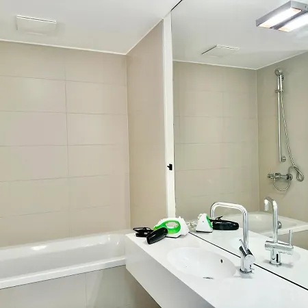 90 M2 Stylish With Free Parking *
