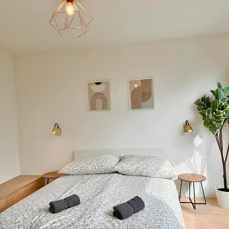 90 M2 Stylish With Free Parking Vienna