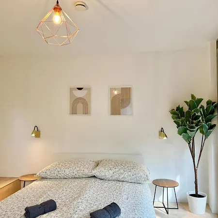90 M2 Stylish With Free Parking