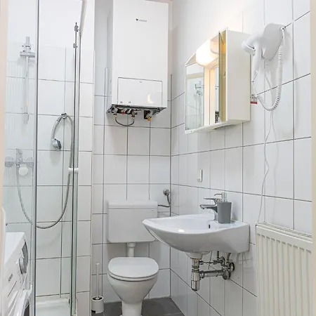 Apartmán Lovely 2br Apt, Great Location - Near Schoenbrunn Vídeň
