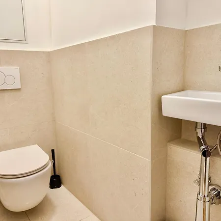 Renovated With Balcony Apartment *