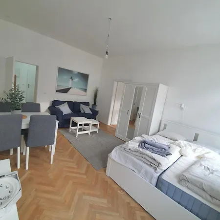 Bright And Quiet Apartments, Just 10 Minutes To U4, U6 And Schoenbrunn Palace Apartment