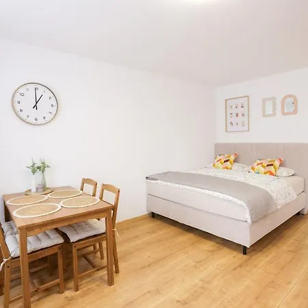 Apartment Modern