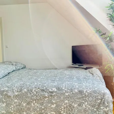 2 Bedroom Long-term With Free Parking