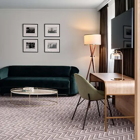 Radisson Blu Triest Hotel, Hotel