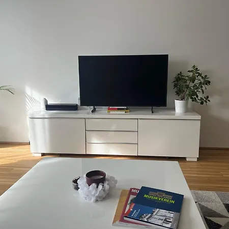 - Favoriten Вена