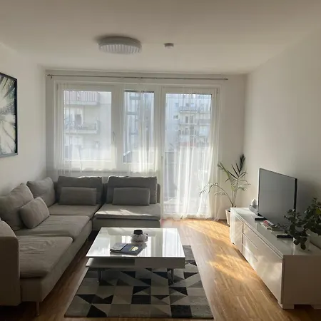 - Favoriten Apartment