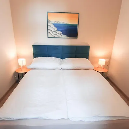 Apartment Elegante Altbauwohnung Alles Neu!! *