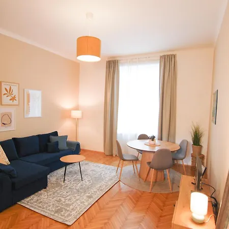 Elegante Altbauwohnung Alles Neu!! Apartment Vienna
