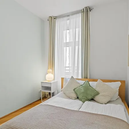 Apartment, Two Metro Stations To Hauptbahnhof Apartamento