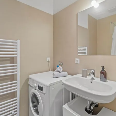 City Apartment - 1 Min To U1 Reumannplatz - 2 Metro Stations To Hauptbahnhof Apartment