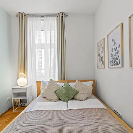 Apartment, Two Metro Stations To Hauptbahnhof Apartment Vienna