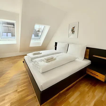 Margot Apartment *