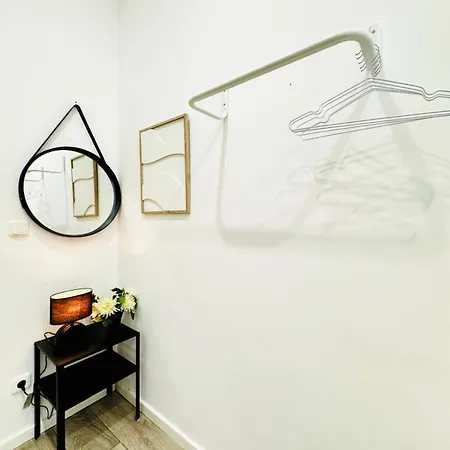 Apartment Elegant & 5br Shared In *