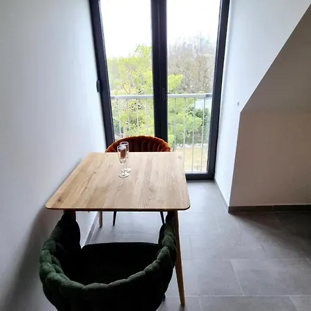 Apartment Moderne Mit Klima, Perfekter Anbindung Ins Zentrum Und Kostenlose Parkplaetze!