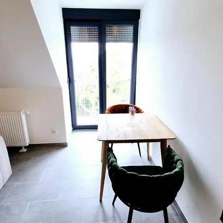 Apartment Moderne Mit Klima, Perfekter Anbindung Ins Zentrum Und Kostenlose Parkplaetze! Wien