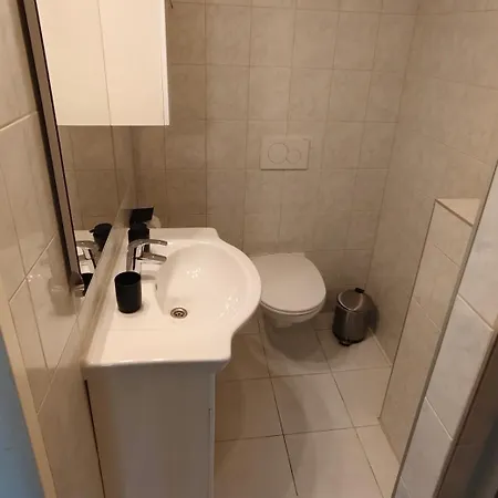 Moderne Mit Klima, Perfekter Anbindung Ins Zentrum Und Kostenlose Parkplaetze! Apartment Wien