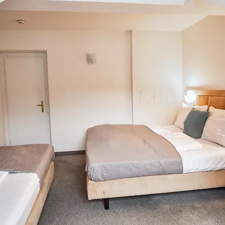Apartment 4 Mins To Metro I Wifi I 15 Mins To Inner Vienna