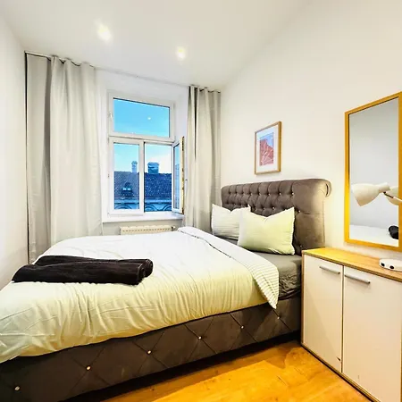 Comfy & Cozy 4br Shared Next To Kaufpark Alterlaa * Vienna