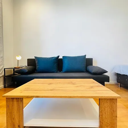 Spacious 3br Shared Near Kaufpark Alterlaa Apartment *