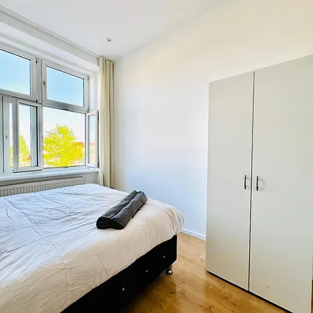 Spacious 3br Shared Near Kaufpark Alterlaa Apartment