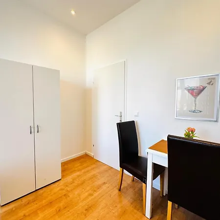 Spacious 3br Shared Near Kaufpark Alterlaa *