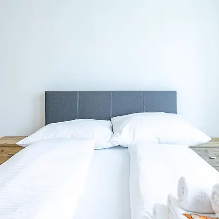 & Connected By Jr Apartment *