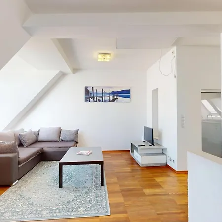 Belvedere Apartment *