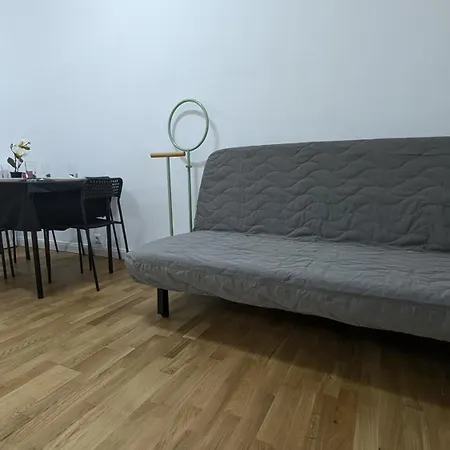 Apartment Spacious In A Lively Area Vienna