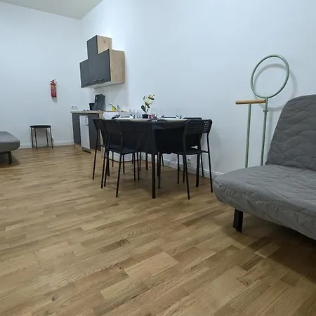 Spacious In A Lively Area