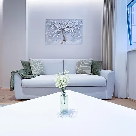 Charming - With Aircondition! Apartment *