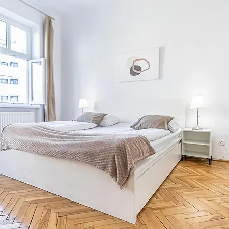 Stylish For Longstays Margareten, Up To 5p Apartment