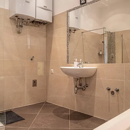 Sweet 2br Ideal For Long Stays, Very In Apartment Vienna