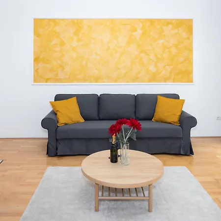 2 Bedroom Long-term With Free Parking Wien