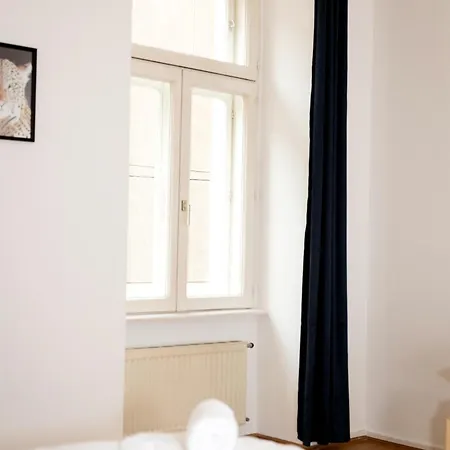 2 Bedroom Long-term With Free Parking * Wien