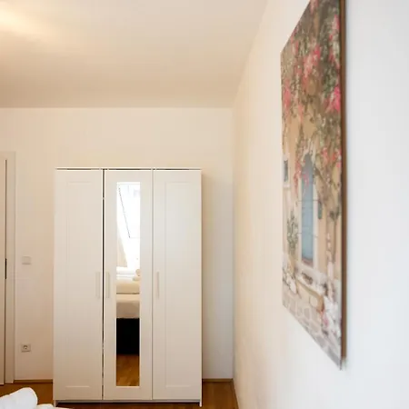 2 Bedroom Long-term With Free Parking * Wien
