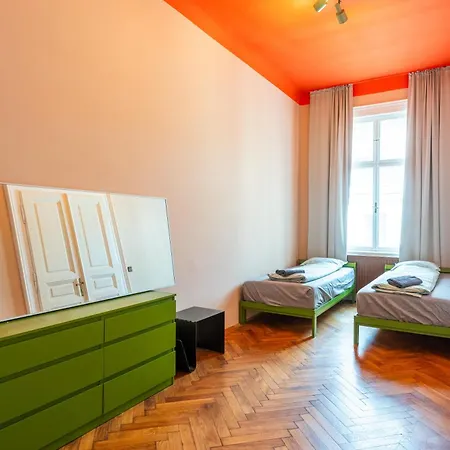 Lights - Stadtpark Apartment
