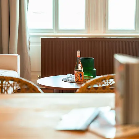 Lights - Stadtpark Apartment