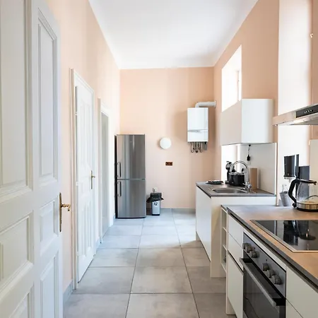 Lights - Stadtpark Apartment *