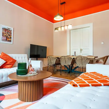 Lights - Stadtpark Apartment *
