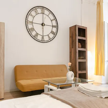 Spacious 1br Apt, Wifi & Tv, With A Great Location Appartement